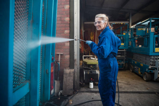 Why Choose Our Certified Pressure Washing Experts for Your Project Needs in Callender, CA?