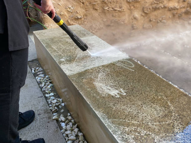 Best Commercial Pressure Washing  in Llender, CA